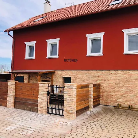 Apartman Rotunda Jevisovka